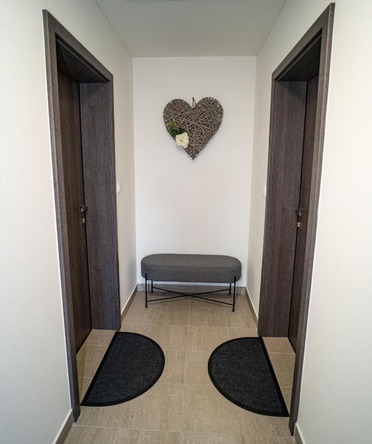 Apartmanovy Dum Sklipek Trutnov Exterior photo