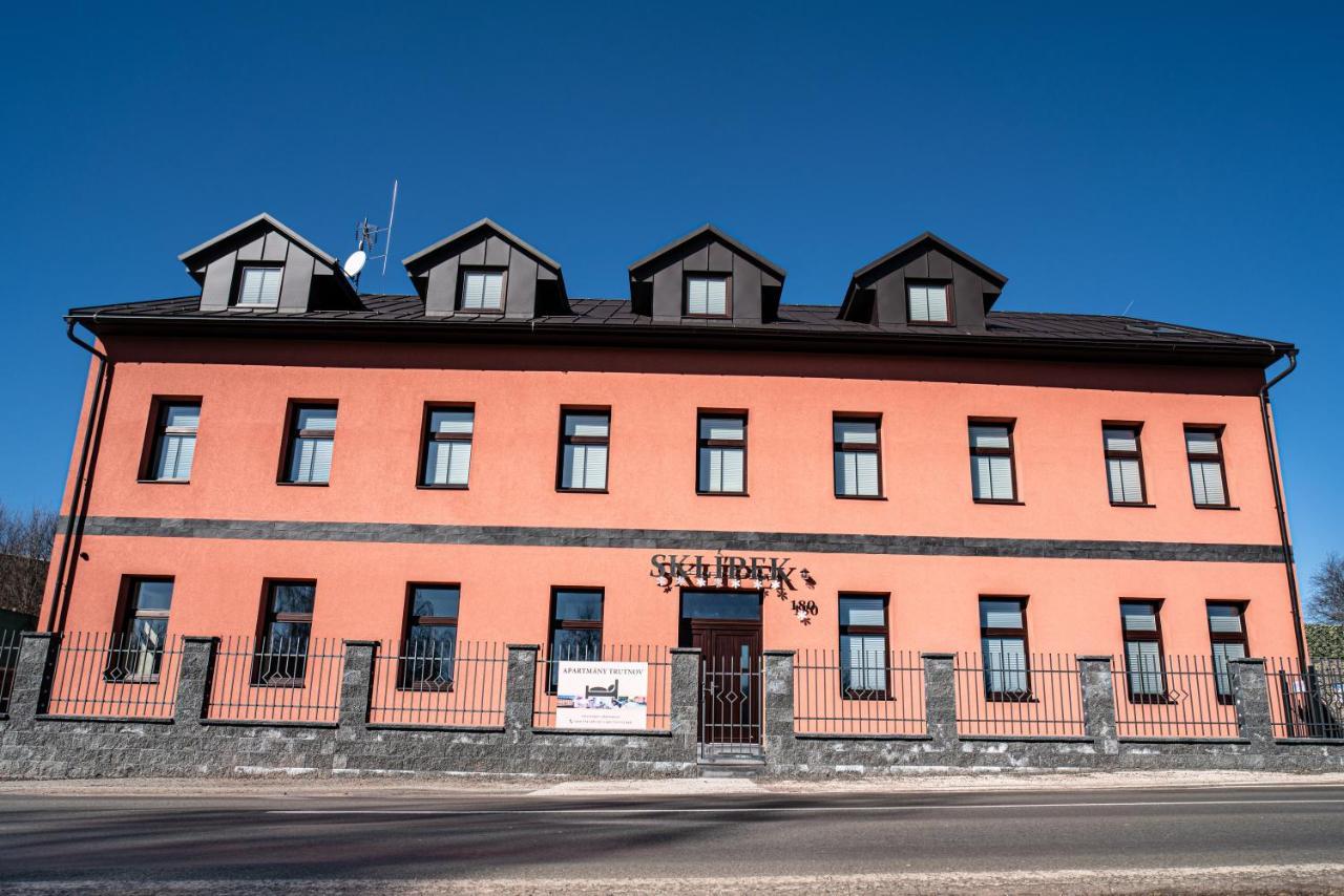 Apartmanovy Dum Sklipek Trutnov Exterior photo