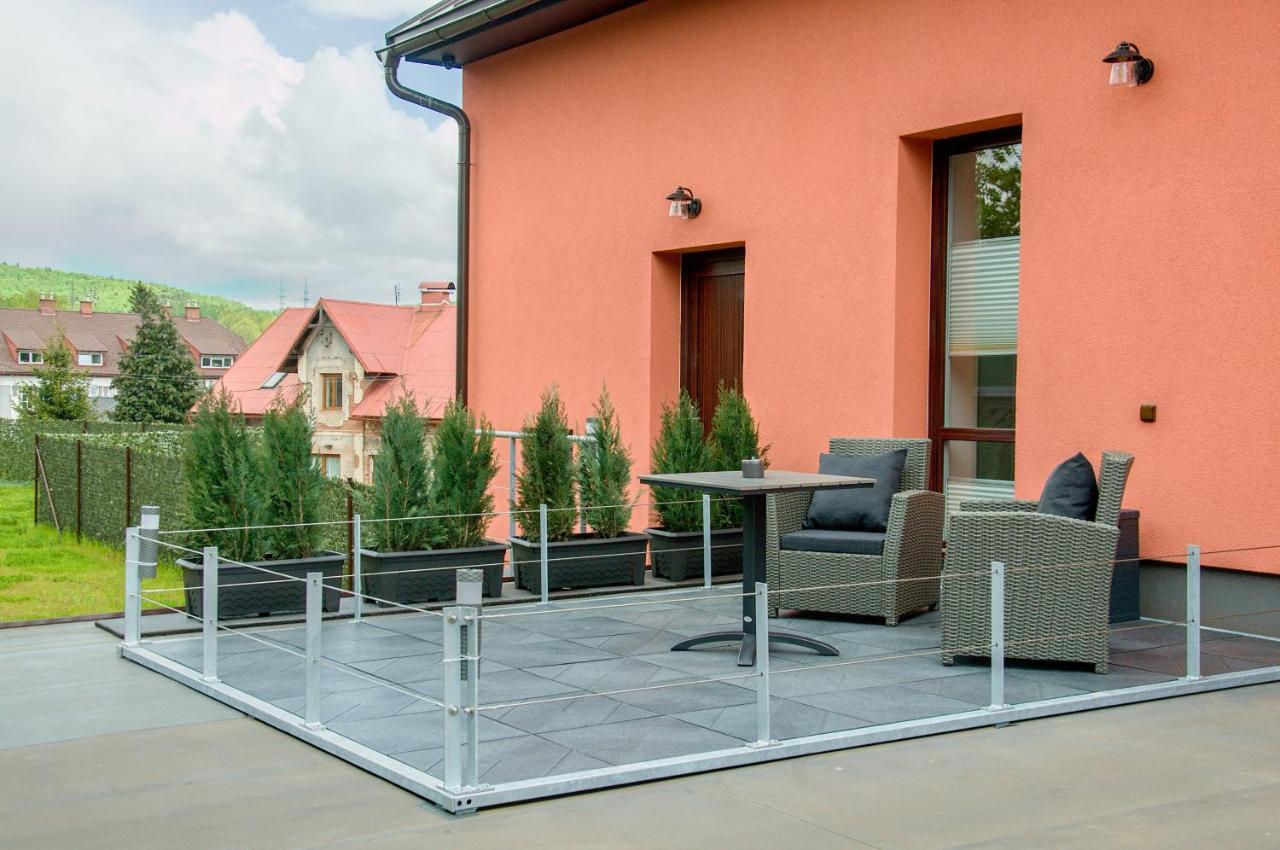 Apartmanovy Dum Sklipek Trutnov Exterior photo